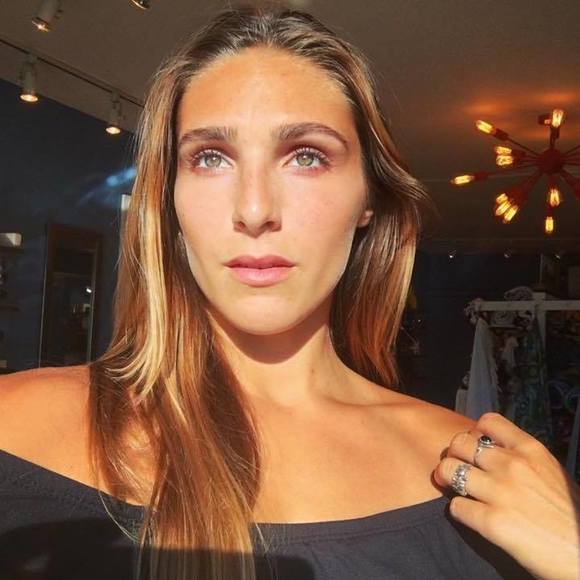 Meet your Posher, Gabby - Picture 1 of 1